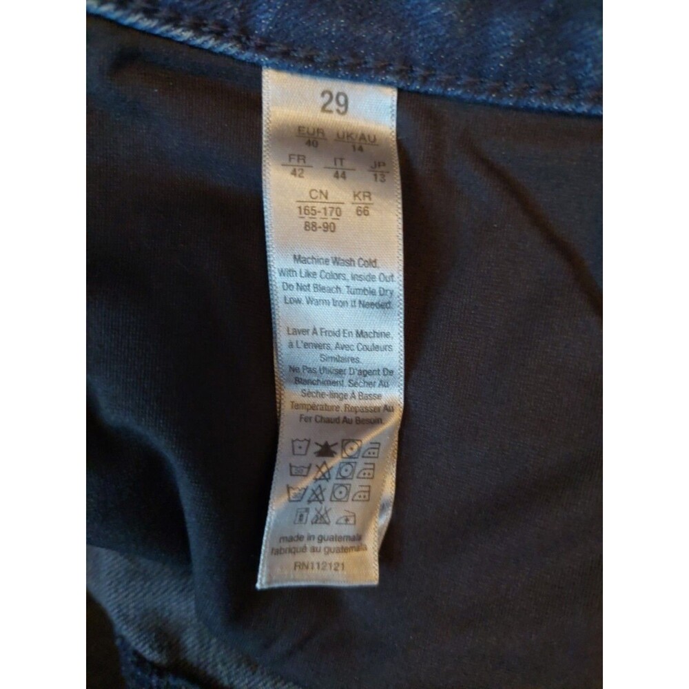 Spanx Womens Slim-x Casual Capri Jeans Dark Dipped $118 NWT Sz 29 / 8 - Picture 9 of 9
